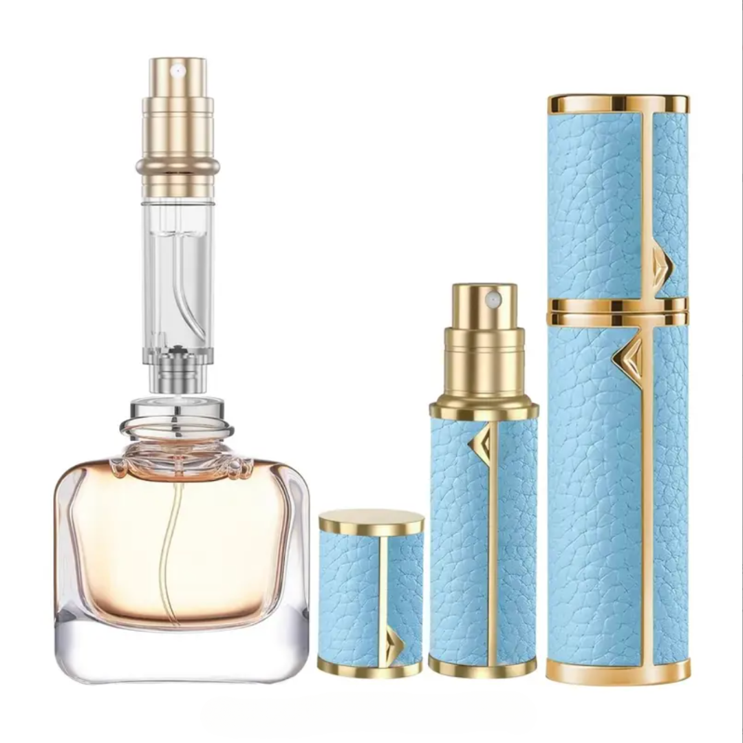 Urlaubs_Parfum-Zerst_uber_to_go_Mini_Parfum abfüllbar hellblaues Lederimitat mit hochglanzgoldenem Metall-Design